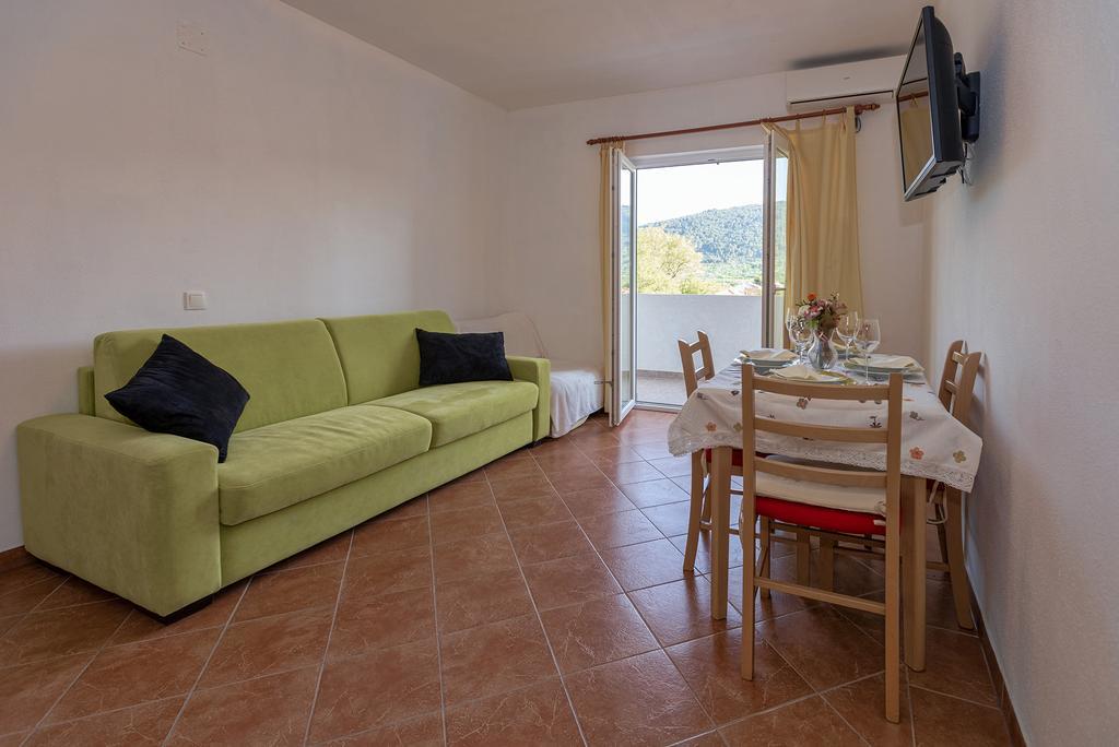Apartments Markovic Stari Grad  Bagian luar foto